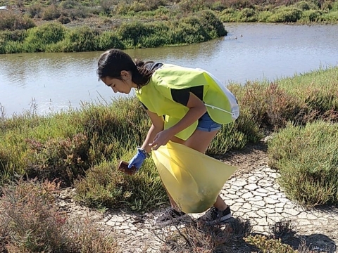 1º de ESO participa en una jornada de limpieza del litoral