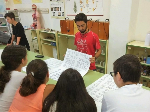 I Feria de la Ciencia del IES Jorge Juan: espacio para el entretenimiento y la divulgación científica