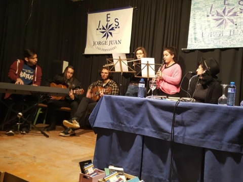 Encuentro literario con Aurora Luque