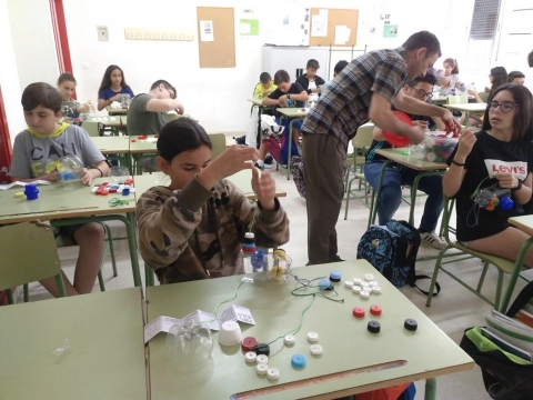 Keko-Kolas para todos: taller de reciclaje con Arsenio Rodríguez 