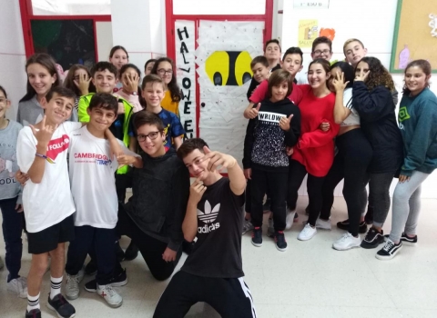 1º de ESO B gana el "Halloween door decorating contest" 