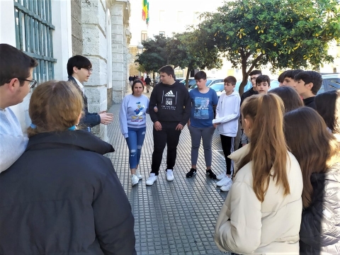 4º de ESO enseña la Ruta de la Pepa a alumnado del IES Moraima (Loja)