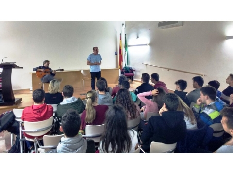 Recital de poesía en la Biblioteca Municipal de Cádiz