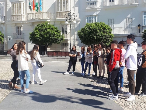 4º de ESO enseña la Ruta de la Pepa a alumnado del IES Moraima (Loja)