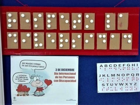 Mural en Braille por el Día Internacional de las Personas con Discapacidad 